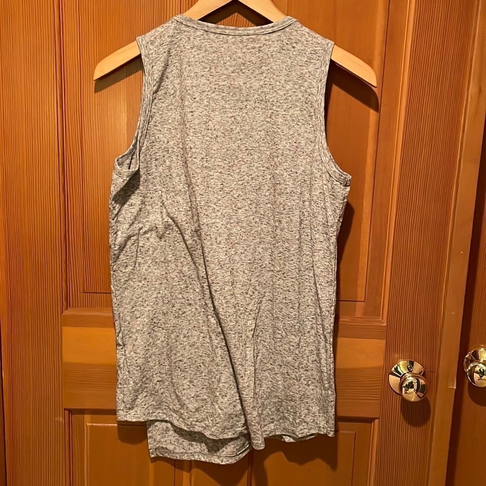 Athleta woman’s grey tank top - Picture 5 of 9